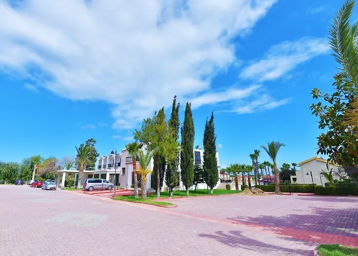 Club Simena מלון 3*