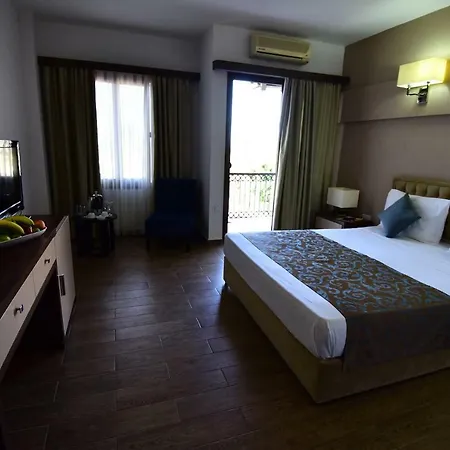 Club Simena فندق Vasilia