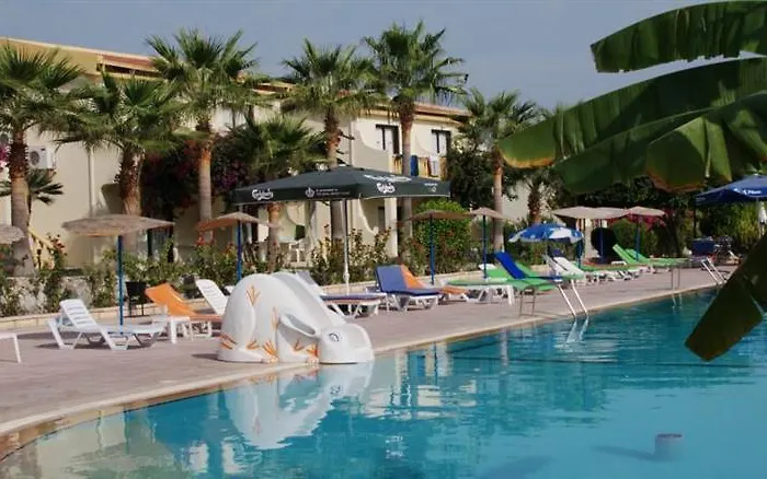 ホテル Club Simena